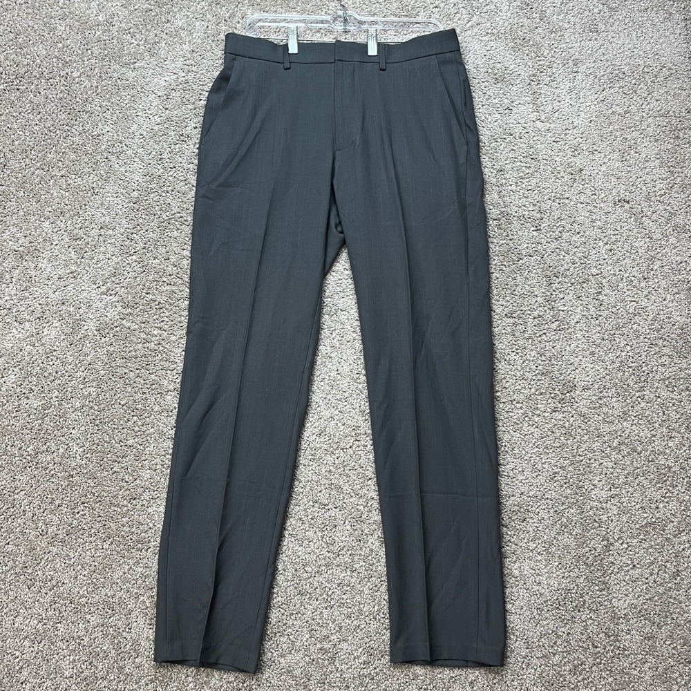 Haggar Dress Pants Men 32x32 Gray Flat Front Straight Leg Stretch Waistband EUC